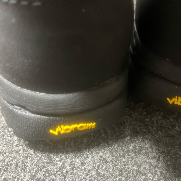 UGG Waterproof Snow Boots - Picture 5 of 8